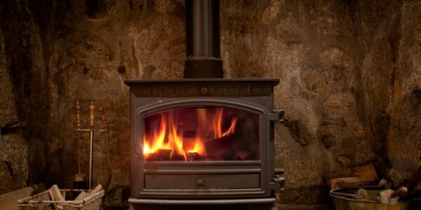 jak podłączyć kominek do komina